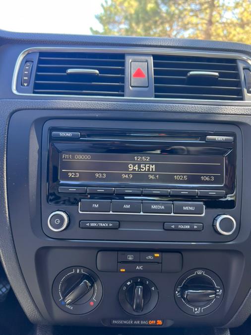 2013 Volkswagen Jetta Sedan 4dr Auto Base, available for sale in Revere, Massachusetts | Wonderland Auto. Revere, Massachusetts 2013 Volkswagen Jetta Sedan 4dr Auto Base, available for sale in Revere, Massachusetts | Wonderland Auto. Revere, Massachusetts