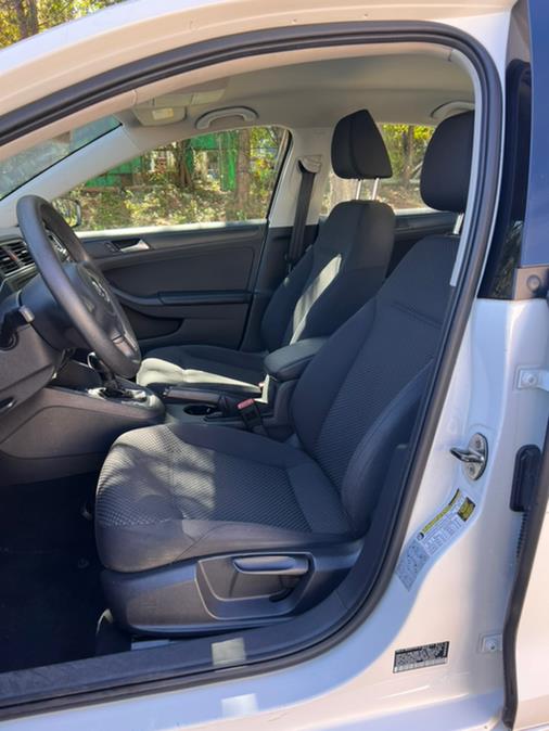 2013 Volkswagen Jetta Sedan 4dr Auto Base, available for sale in Revere, Massachusetts | Wonderland Auto. Revere, Massachusetts 2013 Volkswagen Jetta Sedan 4dr Auto Base, available for sale in Revere, Massachusetts | Wonderland Auto. Revere, Massachusetts