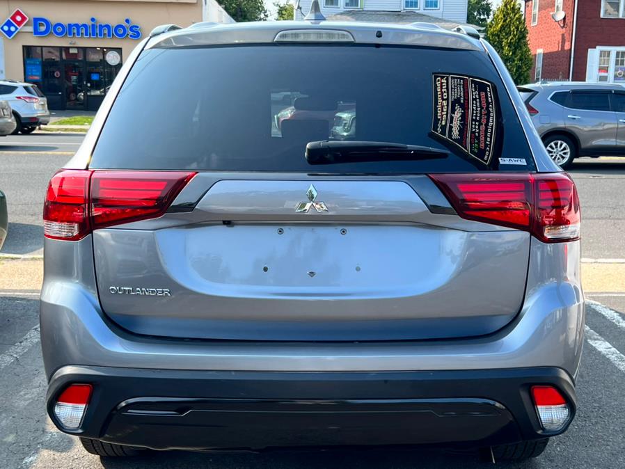 2020 Mitsubishi Outlander ES S-AWC, available for sale in Linden, New Jersey | Champion Used Auto Sales. Linden, New Jersey 2020 Mitsubishi Outlander ES S-AWC, available for sale in Linden, New Jersey | Champion Used Auto Sales. Linden, New Jersey