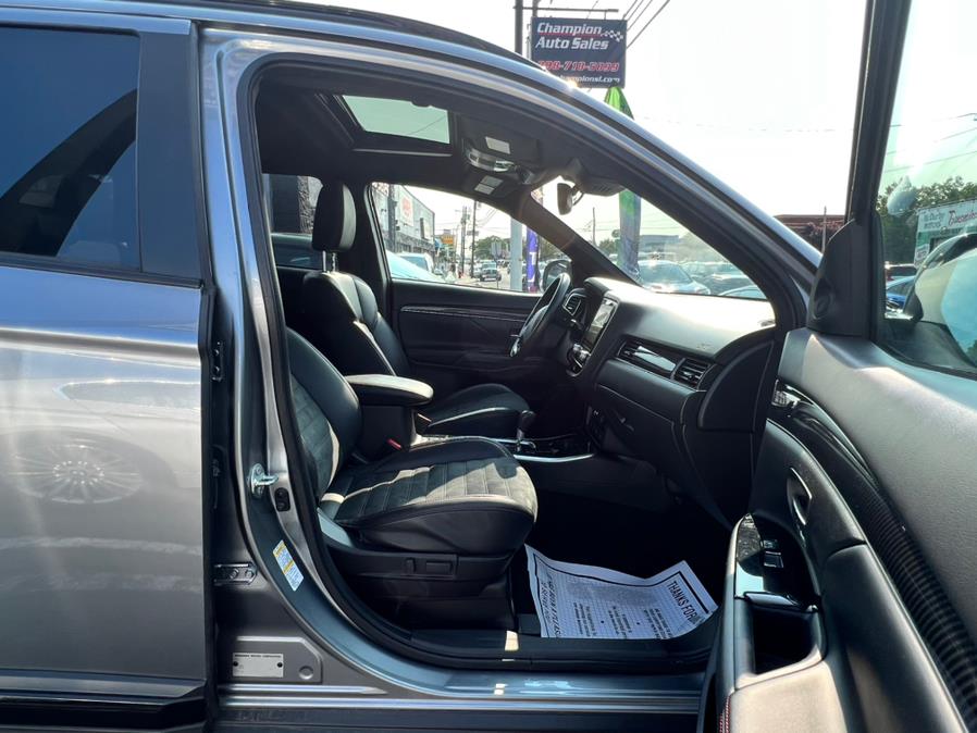 2020 Mitsubishi Outlander ES S-AWC, available for sale in Linden, New Jersey | Champion Used Auto Sales. Linden, New Jersey 2020 Mitsubishi Outlander ES S-AWC, available for sale in Linden, New Jersey | Champion Used Auto Sales. Linden, New Jersey
