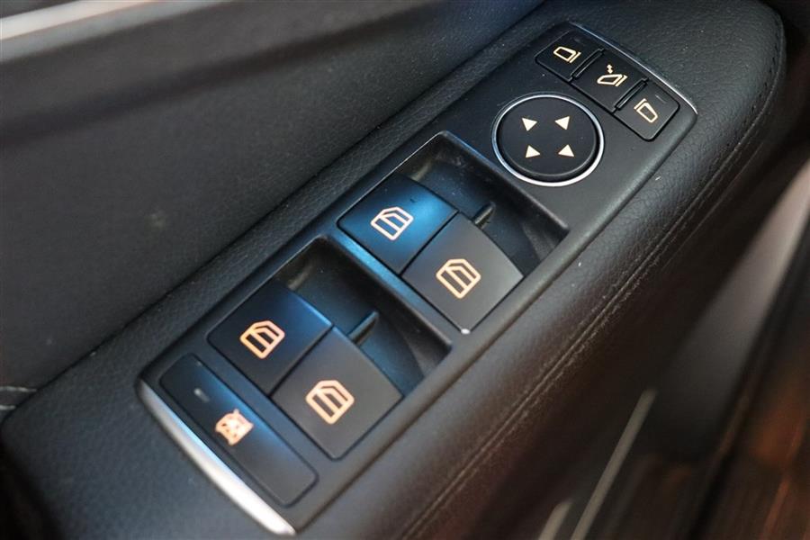 2015 Mercedes-benz e 350 4MATIC, available for sale in Paterson, New Jersey | Fast Track Motors. Paterson, New Jersey 2015 Mercedes-benz e 350 4MATIC, available for sale in Paterson, New Jersey | Fast Track Motors. Paterson, New Jersey