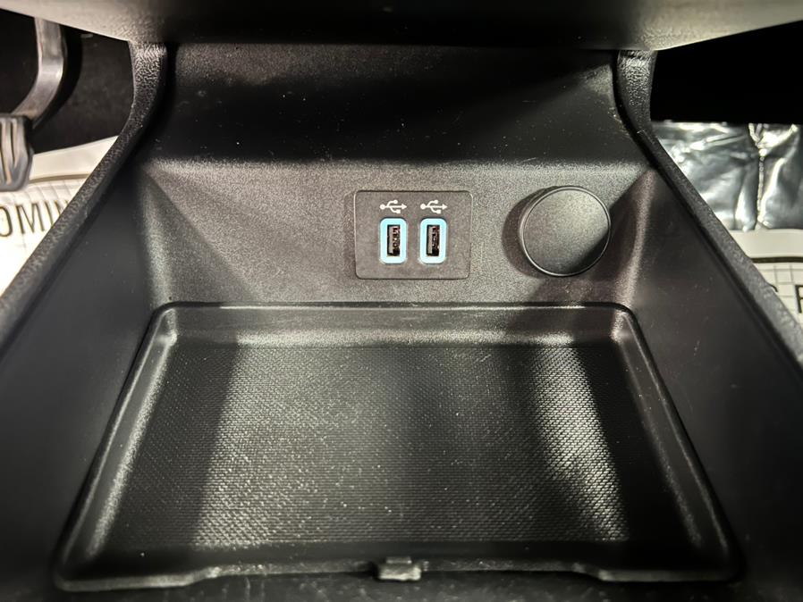 2019 Ford Fusion Hybrid SE FWD, available for sale in Massapequa Park, New York | Power Motors East. Massapequa Park, New York 2019 Ford Fusion Hybrid SE FWD, available for sale in Massapequa Park, New York | Power Motors East. Massapequa Park, New York