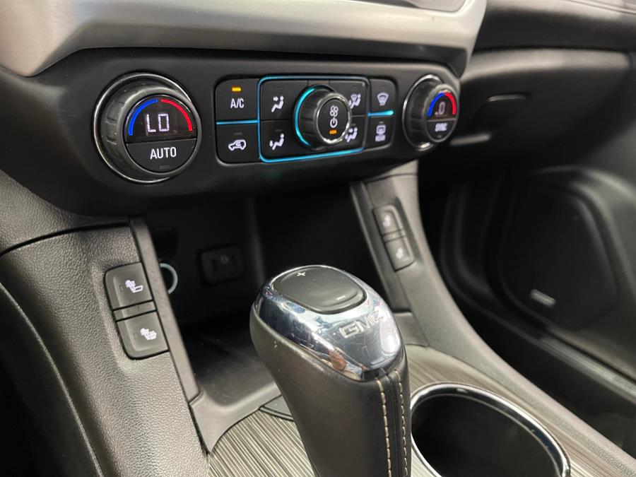 Used GMC Acadia AWD 4dr SLT w/SLT-1 2019 | 5 Towns Drive. Inwood, New York Used GMC Acadia AWD 4dr SLT w/SLT-1 2019 | 5 Towns Drive. Inwood, New York