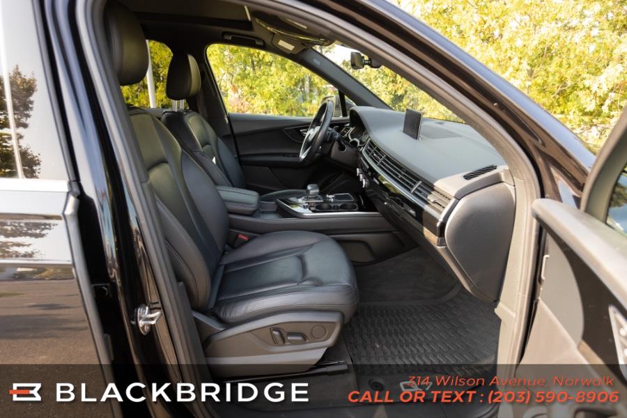 2019 Audi Q7 SE Premium 55 TFSI quattro, available for sale in Norwalk, Connecticut | Black Bridge Motors, LLC. Norwalk, Connecticut 2019 Audi Q7 SE Premium 55 TFSI quattro, available for sale in Norwalk, Connecticut | Black Bridge Motors, LLC. Norwalk, Connecticut