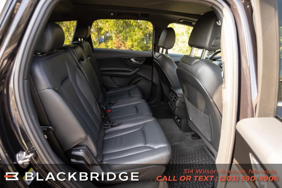 2019 Audi Q7 SE Premium 55 TFSI quattro, available for sale in Norwalk, Connecticut | Black Bridge Motors, LLC. Norwalk, Connecticut 2019 Audi Q7 SE Premium 55 TFSI quattro, available for sale in Norwalk, Connecticut | Black Bridge Motors, LLC. Norwalk, Connecticut
