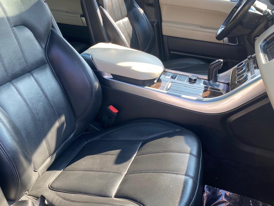 Used Land Rover Range Rover Sport 4WD 4dr V6 Diesel HSE 2016 | Lava Motors 2 Inc. Canton, Connecticut Used Land Rover Range Rover Sport 4WD 4dr V6 Diesel HSE 2016 | Lava Motors 2 Inc. Canton, Connecticut