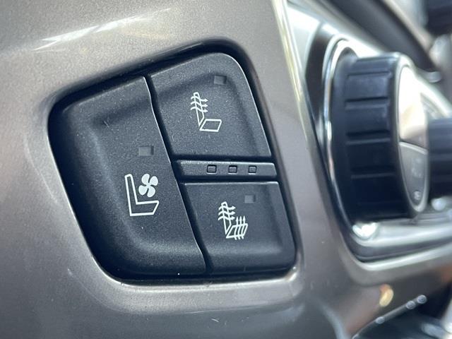 2017 Chevrolet Silverado 1500 High Country, available for sale in Brookfield, Connecticut | Blasius Federal Road. Brookfield, Connecticut 2017 Chevrolet Silverado 1500 High Country, available for sale in Brookfield, Connecticut | Blasius Federal Road. Brookfield, Connecticut