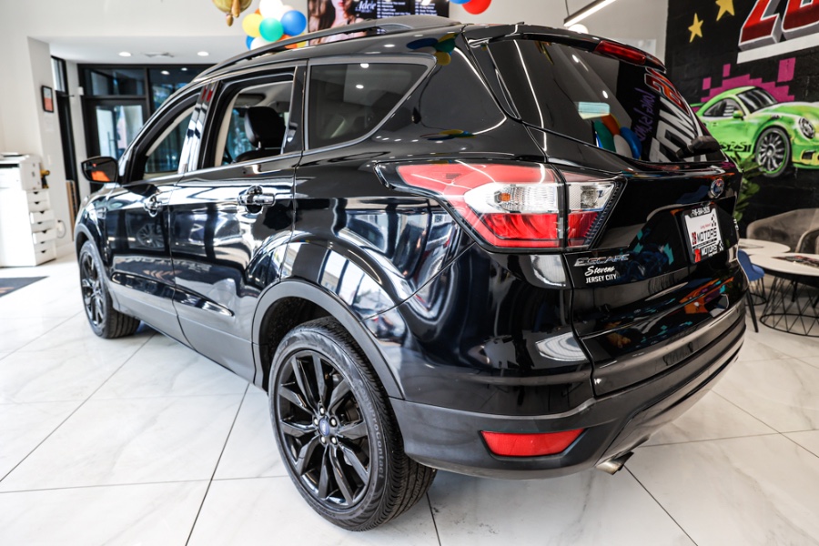 Used Ford Escape SE 4WD 2018 | 26 Motors Long Island. ELMONT, New York Used Ford Escape SE 4WD 2018 | 26 Motors Long Island. ELMONT, New York