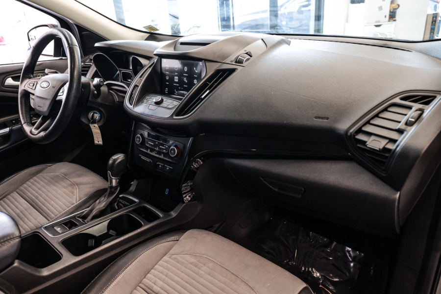 Used Ford Escape SE 4WD 2018 | 26 Motors Long Island. ELMONT, New York Used Ford Escape SE 4WD 2018 | 26 Motors Long Island. ELMONT, New York