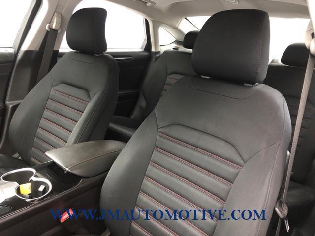 2016 Ford Fusion 4dr Sdn SE FWD, available for sale in Naugatuck, Connecticut | J&M Automotive Sls&Svc LLC. Naugatuck, Connecticut 2016 Ford Fusion 4dr Sdn SE FWD, available for sale in Naugatuck, Connecticut | J&M Automotive Sls&Svc LLC. Naugatuck, Connecticut
