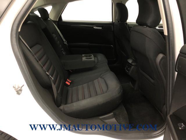 2016 Ford Fusion 4dr Sdn SE FWD, available for sale in Naugatuck, Connecticut | J&M Automotive Sls&Svc LLC. Naugatuck, Connecticut 2016 Ford Fusion 4dr Sdn SE FWD, available for sale in Naugatuck, Connecticut | J&M Automotive Sls&Svc LLC. Naugatuck, Connecticut