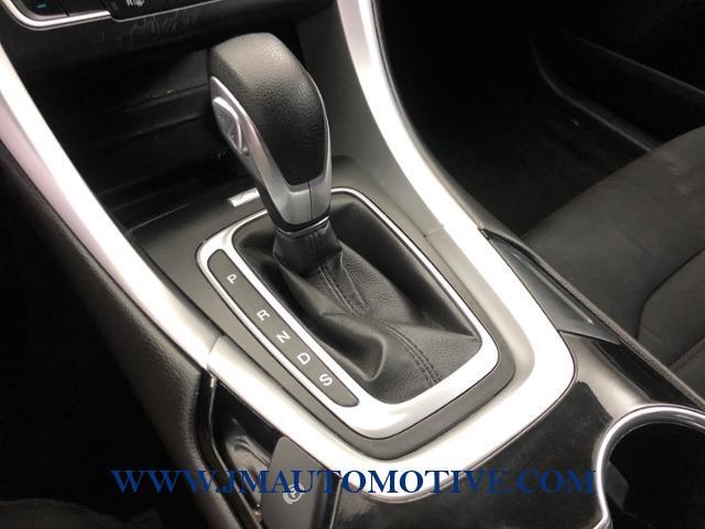 2016 Ford Fusion 4dr Sdn SE FWD, available for sale in Naugatuck, Connecticut | J&M Automotive Sls&Svc LLC. Naugatuck, Connecticut 2016 Ford Fusion 4dr Sdn SE FWD, available for sale in Naugatuck, Connecticut | J&M Automotive Sls&Svc LLC. Naugatuck, Connecticut