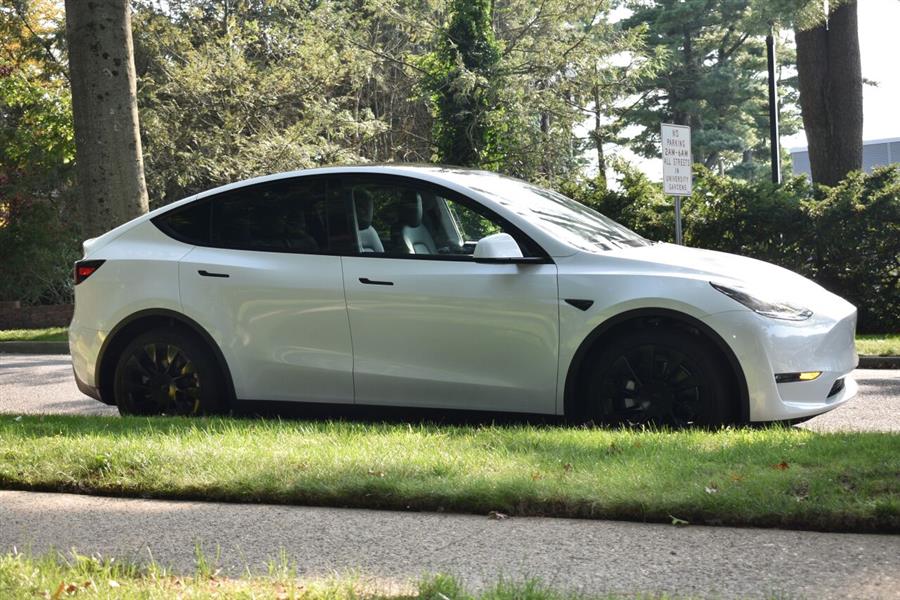 Used Tesla Model y Long Range AWD 4dr Crossover 2020 | Camy Cars. Great Neck, New York Used Tesla Model y Long Range AWD 4dr Crossover 2020 | Camy Cars. Great Neck, New York