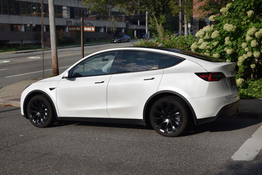 Used Tesla Model y Long Range AWD 4dr Crossover 2020 | Camy Cars. Great Neck, New York Used Tesla Model y Long Range AWD 4dr Crossover 2020 | Camy Cars. Great Neck, New York