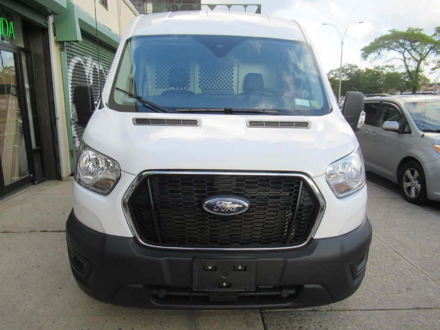Used Ford Transit Cargo Van T-250 148" Med Rf 9070 GVWR RWD 2022 | Pepmore Auto Sales Inc.. Woodside, New York