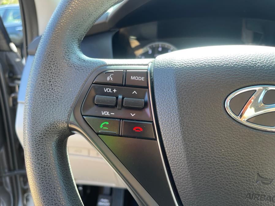 Used Hyundai Sonata SE 2.4L 2017 | Merrimack Autosport. Merrimack, New Hampshire Used Hyundai Sonata SE 2.4L 2017 | Merrimack Autosport. Merrimack, New Hampshire