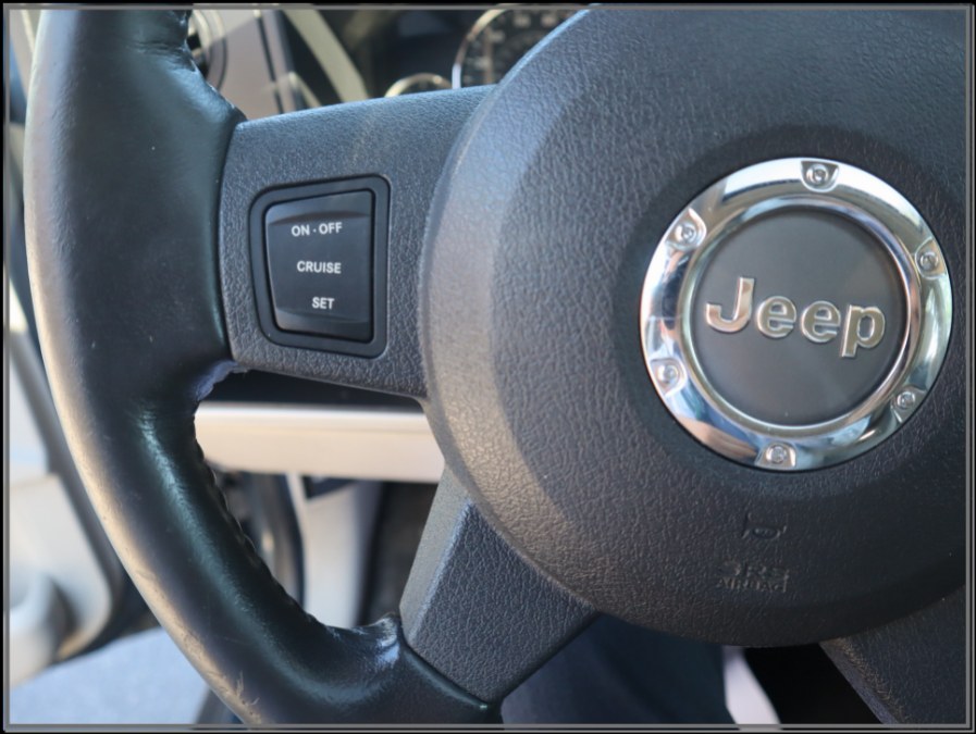 2007 Jeep Commander 4WD 4dr Overland, available for sale in Huntington Station, New York | My Auto Inc.. Huntington Station, New York 2007 Jeep Commander 4WD 4dr Overland, available for sale in Huntington Station, New York | My Auto Inc.. Huntington Station, New York