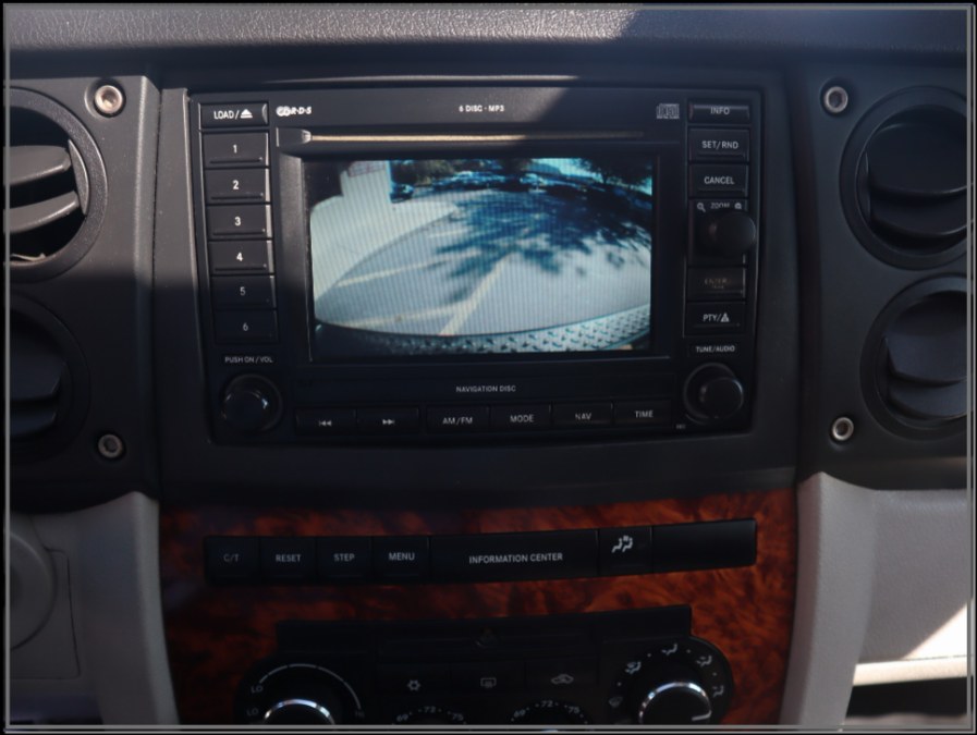2007 Jeep Commander 4WD 4dr Overland, available for sale in Huntington Station, New York | My Auto Inc.. Huntington Station, New York 2007 Jeep Commander 4WD 4dr Overland, available for sale in Huntington Station, New York | My Auto Inc.. Huntington Station, New York