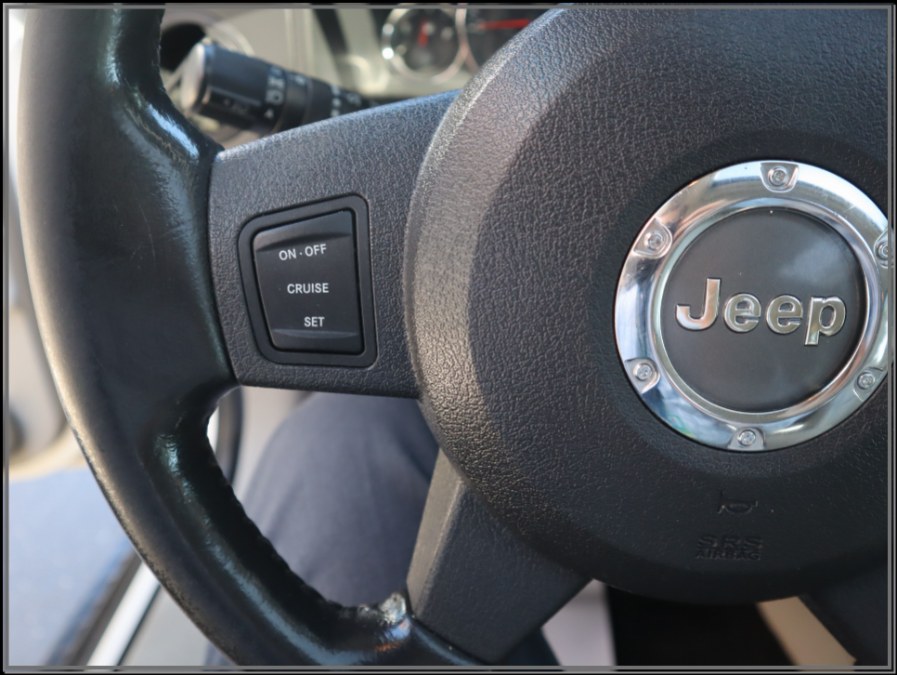 2006 Jeep Commander 4dr Limited 4WD, available for sale in Huntington Station, New York | My Auto Inc.. Huntington Station, New York 2006 Jeep Commander 4dr Limited 4WD, available for sale in Huntington Station, New York | My Auto Inc.. Huntington Station, New York