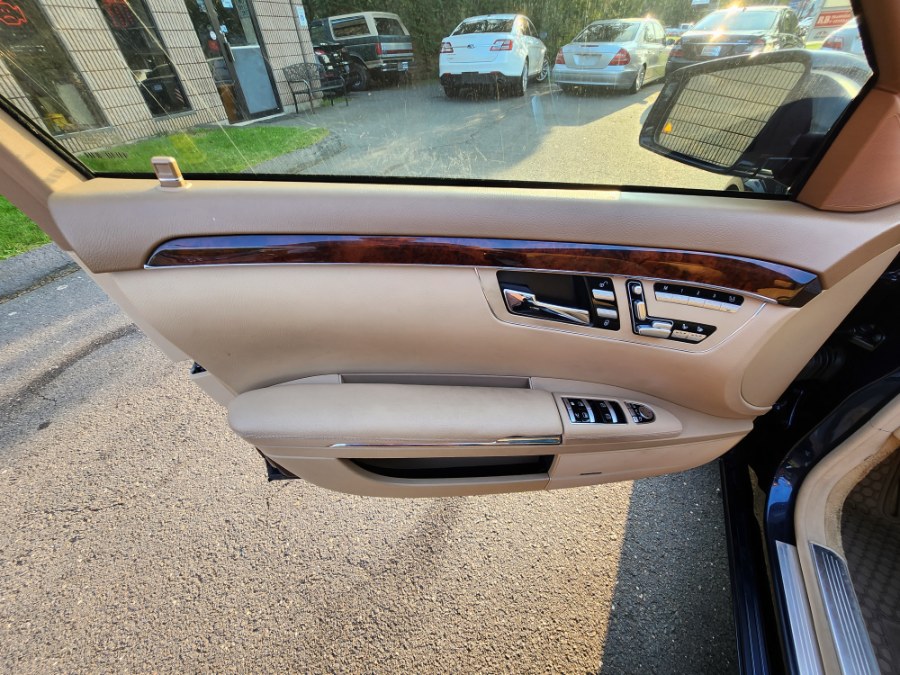 2013 Mercedes-Benz S-Class 4dr Sdn S 400 Hybrid RWD, available for sale in Bristol, Connecticut | Dealmax Motors LLC. Bristol, Connecticut 2013 Mercedes-Benz S-Class 4dr Sdn S 400 Hybrid RWD, available for sale in Bristol, Connecticut | Dealmax Motors LLC. Bristol, Connecticut