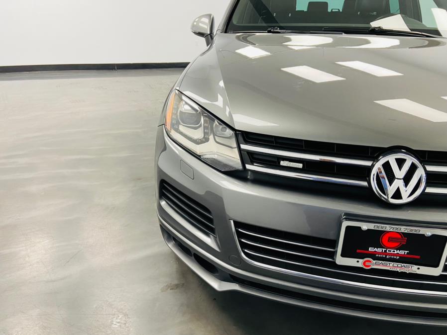 Used Volkswagen Touareg 4dr 3.6L R-Line 2014 | East Coast Auto Group. Linden, New Jersey Used Volkswagen Touareg 4dr 3.6L R-Line 2014 | East Coast Auto Group. Linden, New Jersey