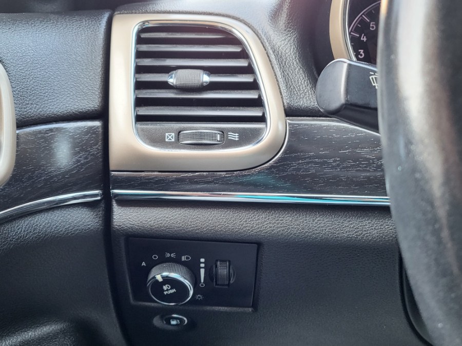 2014 Jeep Grand Cherokee 4WD 4dr Limited, available for sale in Newark, New Jersey | Champion Auto Sales. Newark, New Jersey 2014 Jeep Grand Cherokee 4WD 4dr Limited, available for sale in Newark, New Jersey | Champion Auto Sales. Newark, New Jersey