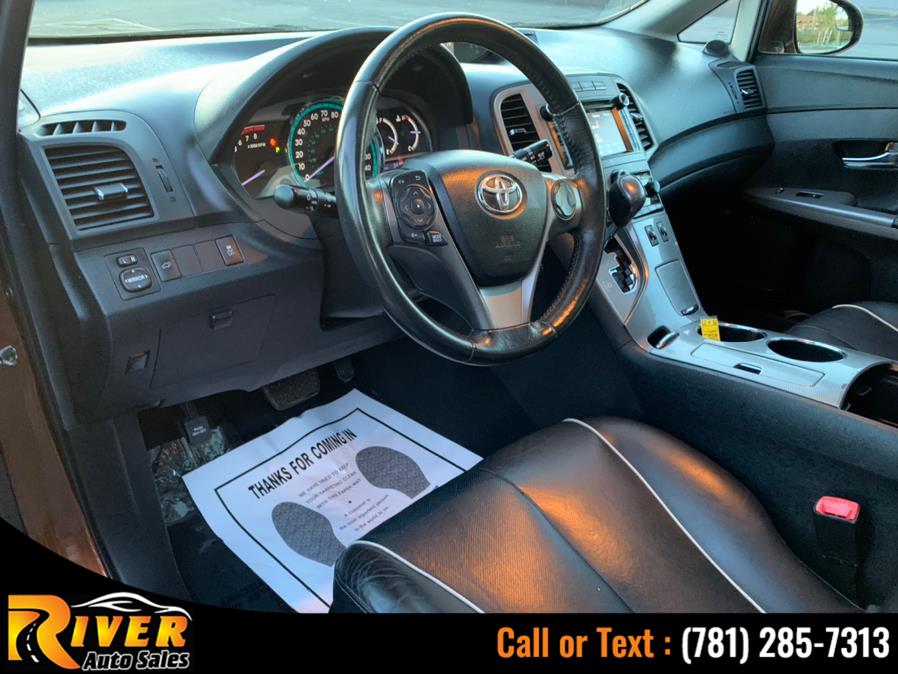 2013 Toyota Venza 4dr Wgn V6 AWD XLE (Natl), available for sale in Malden, Massachusetts | River Auto Sales. Malden, Massachusetts 2013 Toyota Venza 4dr Wgn V6 AWD XLE (Natl), available for sale in Malden, Massachusetts | River Auto Sales. Malden, Massachusetts