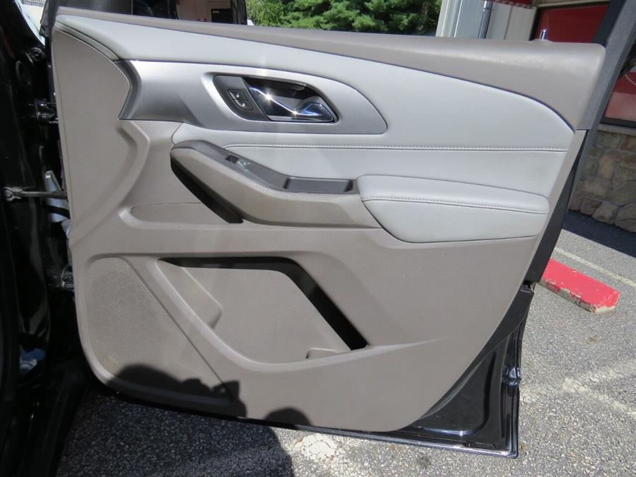 Used Chevrolet Traverse LT Cloth 4x4 4dr SUV w/1LT 2019 | Lake City Exports Inc. Auburn, Maine Used Chevrolet Traverse LT Cloth 4x4 4dr SUV w/1LT 2019 | Lake City Exports Inc. Auburn, Maine