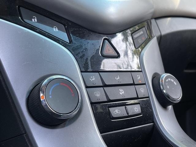 Used Chevrolet Cruze LS 2011 | Blasius Federal Road. Brookfield, Connecticut Used Chevrolet Cruze LS 2011 | Blasius Federal Road. Brookfield, Connecticut
