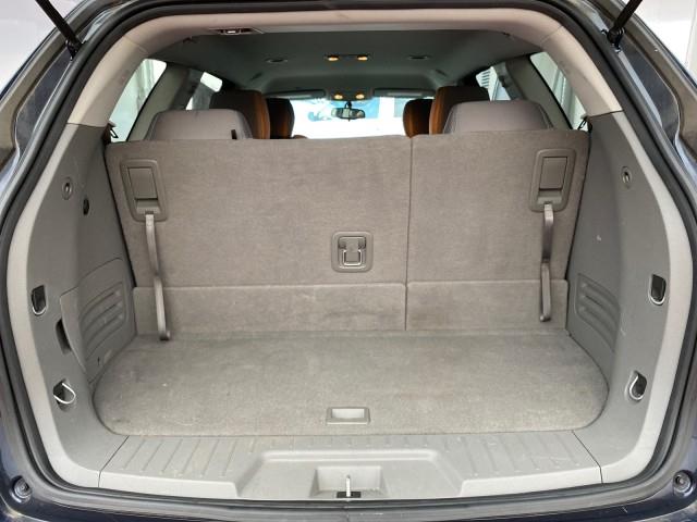 Used Chevrolet Traverse LS 2016 | Queens Auto Mall. Richmond Hill, New York Used Chevrolet Traverse LS 2016 | Queens Auto Mall. Richmond Hill, New York