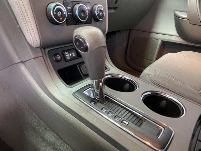 Used Chevrolet Traverse LS 2016 | Queens Auto Mall. Richmond Hill, New York Used Chevrolet Traverse LS 2016 | Queens Auto Mall. Richmond Hill, New York