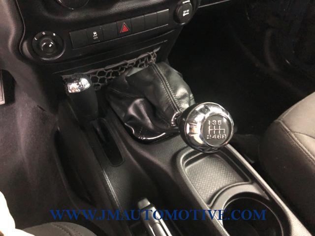2016 Jeep Wrangler Unlimited 4WD 4dr Sport, available for sale in Naugatuck, Connecticut | J&M Automotive Sls&Svc LLC. Naugatuck, Connecticut 2016 Jeep Wrangler Unlimited 4WD 4dr Sport, available for sale in Naugatuck, Connecticut | J&M Automotive Sls&Svc LLC. Naugatuck, Connecticut