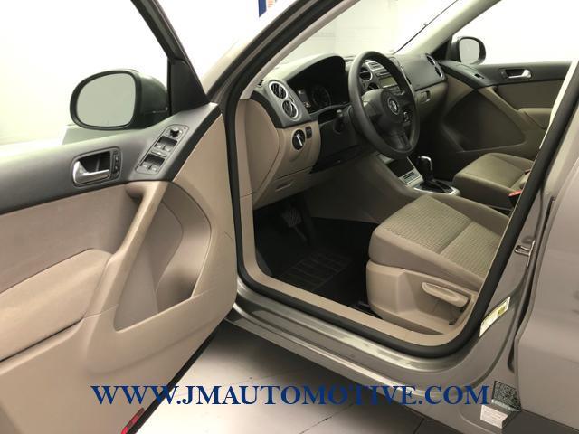 2011 Volkswagen Tiguan 4WD 4dr S 4Motion, available for sale in Naugatuck, Connecticut | J&M Automotive Sls&Svc LLC. Naugatuck, Connecticut 2011 Volkswagen Tiguan 4WD 4dr S 4Motion, available for sale in Naugatuck, Connecticut | J&M Automotive Sls&Svc LLC. Naugatuck, Connecticut
