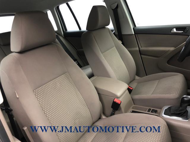 2011 Volkswagen Tiguan 4WD 4dr S 4Motion, available for sale in Naugatuck, Connecticut | J&M Automotive Sls&Svc LLC. Naugatuck, Connecticut 2011 Volkswagen Tiguan 4WD 4dr S 4Motion, available for sale in Naugatuck, Connecticut | J&M Automotive Sls&Svc LLC. Naugatuck, Connecticut