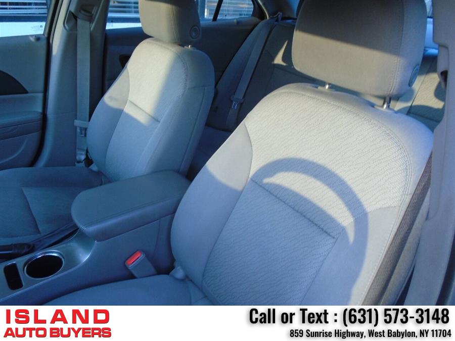 2014 Chevrolet Malibu LS 4dr Sedan, available for sale in West Babylon, New York | Island Auto Buyers. West Babylon, New York 2014 Chevrolet Malibu LS 4dr Sedan, available for sale in West Babylon, New York | Island Auto Buyers. West Babylon, New York