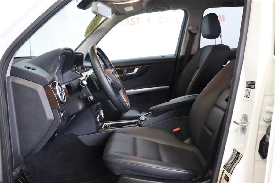 2015 Mercedes-benz Glk 350, available for sale in Paterson, New Jersey | Fast Track Motors. Paterson, New Jersey 2015 Mercedes-benz Glk 350, available for sale in Paterson, New Jersey | Fast Track Motors. Paterson, New Jersey