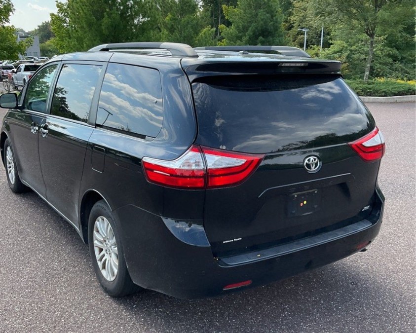 2015 Toyota Sienna 5dr 7-Pass Van XLE Premium FWD (Natl), available for sale in Brooklyn, New York | Top Line Auto Inc.. Brooklyn, New York 2015 Toyota Sienna 5dr 7-Pass Van XLE Premium FWD (Natl), available for sale in Brooklyn, New York | Top Line Auto Inc.. Brooklyn, New York