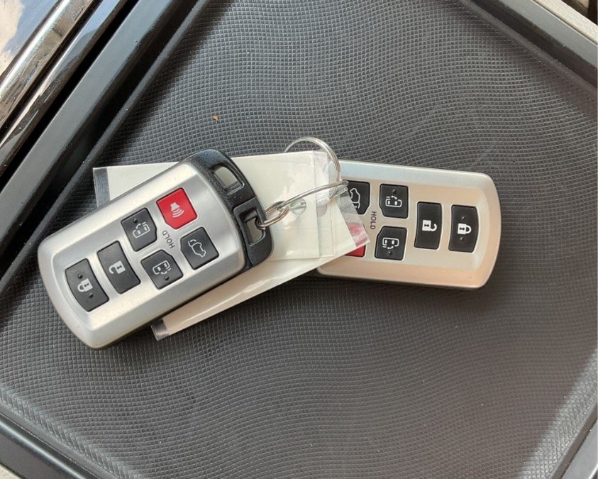 2015 Toyota Sienna 5dr 7-Pass Van XLE Premium FWD (Natl), available for sale in Brooklyn, New York | Top Line Auto Inc.. Brooklyn, New York 2015 Toyota Sienna 5dr 7-Pass Van XLE Premium FWD (Natl), available for sale in Brooklyn, New York | Top Line Auto Inc.. Brooklyn, New York