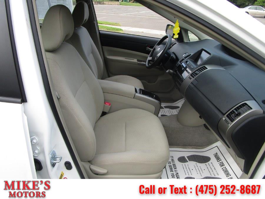 Used Toyota Prius 5dr HB 2009 | Mike's Motors LLC. Stratford, Connecticut Used Toyota Prius 5dr HB 2009 | Mike's Motors LLC. Stratford, Connecticut