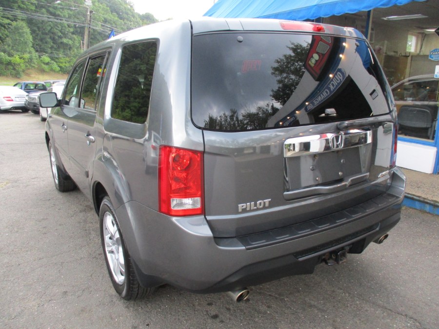 Used Honda Pilot 4WD 4dr EX-L 2013 | Cos Central Auto. Meriden, Connecticut Used Honda Pilot 4WD 4dr EX-L 2013 | Cos Central Auto. Meriden, Connecticut