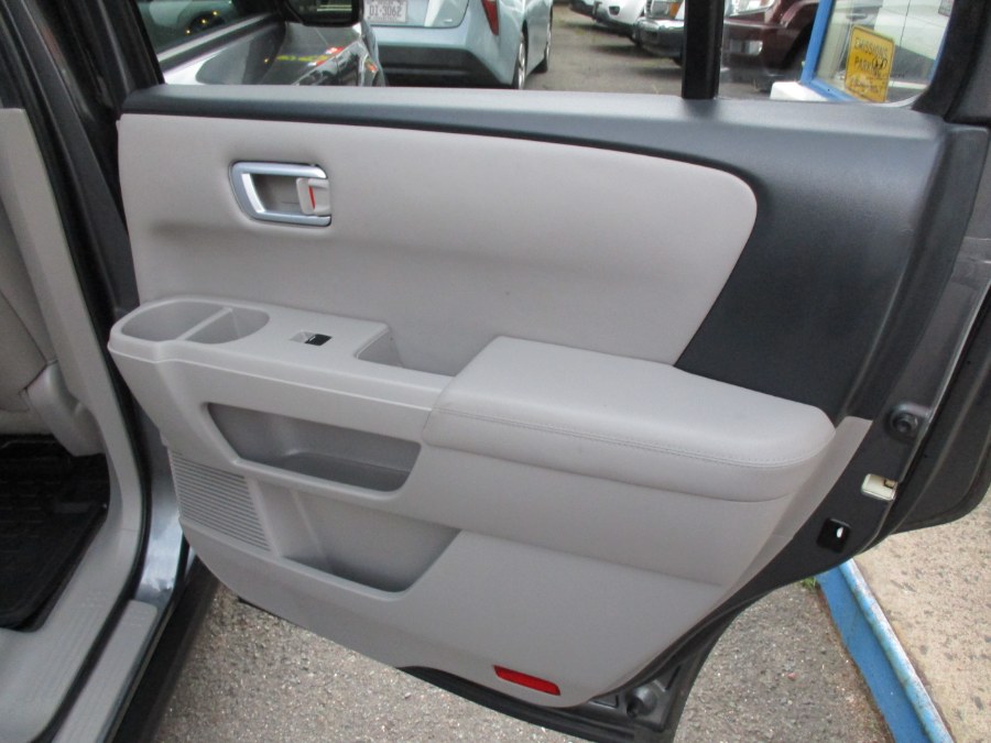 Used Honda Pilot 4WD 4dr EX-L 2013 | Cos Central Auto. Meriden, Connecticut Used Honda Pilot 4WD 4dr EX-L 2013 | Cos Central Auto. Meriden, Connecticut