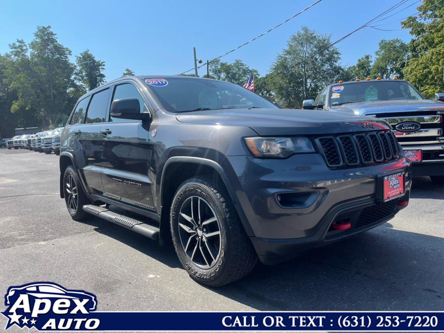 2017 Jeep Grand Cherokee Trailhawk 4x4, available for sale in Selden, New York | Apex Auto. Selden, New York 2017 Jeep Grand Cherokee Trailhawk 4x4, available for sale in Selden, New York | Apex Auto. Selden, New York