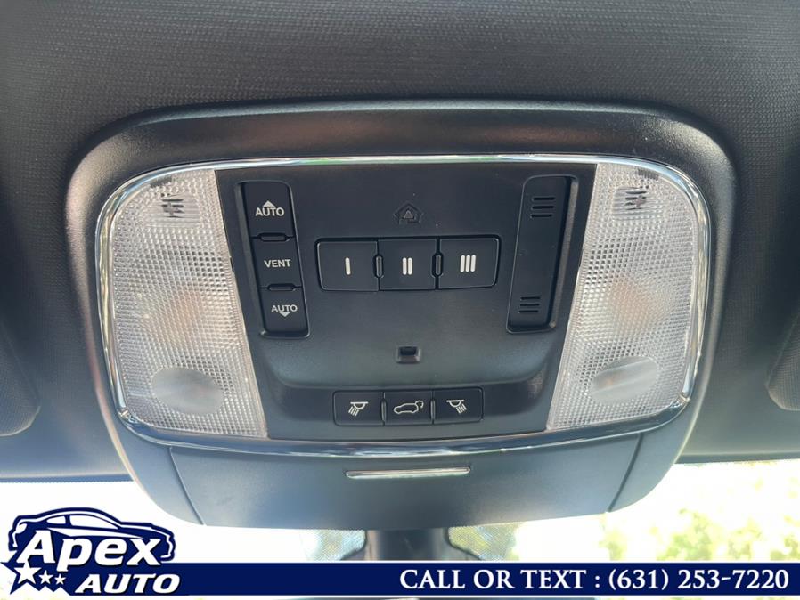 2017 Jeep Grand Cherokee Trailhawk 4x4, available for sale in Selden, New York | Apex Auto. Selden, New York 2017 Jeep Grand Cherokee Trailhawk 4x4, available for sale in Selden, New York | Apex Auto. Selden, New York