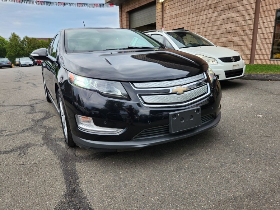 2015 Chevrolet Volt 5dr HB, available for sale in Bristol, Connecticut | Dealmax Motors LLC. Bristol, Connecticut 2015 Chevrolet Volt 5dr HB, available for sale in Bristol, Connecticut | Dealmax Motors LLC. Bristol, Connecticut
