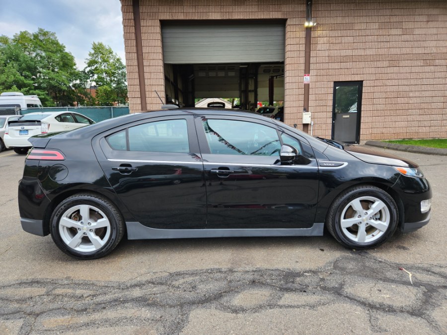 2015 Chevrolet Volt 5dr HB, available for sale in Bristol, Connecticut | Dealmax Motors LLC. Bristol, Connecticut 2015 Chevrolet Volt 5dr HB, available for sale in Bristol, Connecticut | Dealmax Motors LLC. Bristol, Connecticut