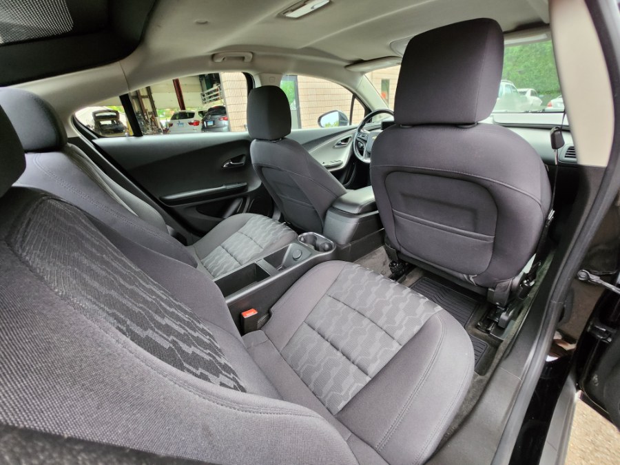2015 Chevrolet Volt 5dr HB, available for sale in Bristol, Connecticut | Dealmax Motors LLC. Bristol, Connecticut 2015 Chevrolet Volt 5dr HB, available for sale in Bristol, Connecticut | Dealmax Motors LLC. Bristol, Connecticut