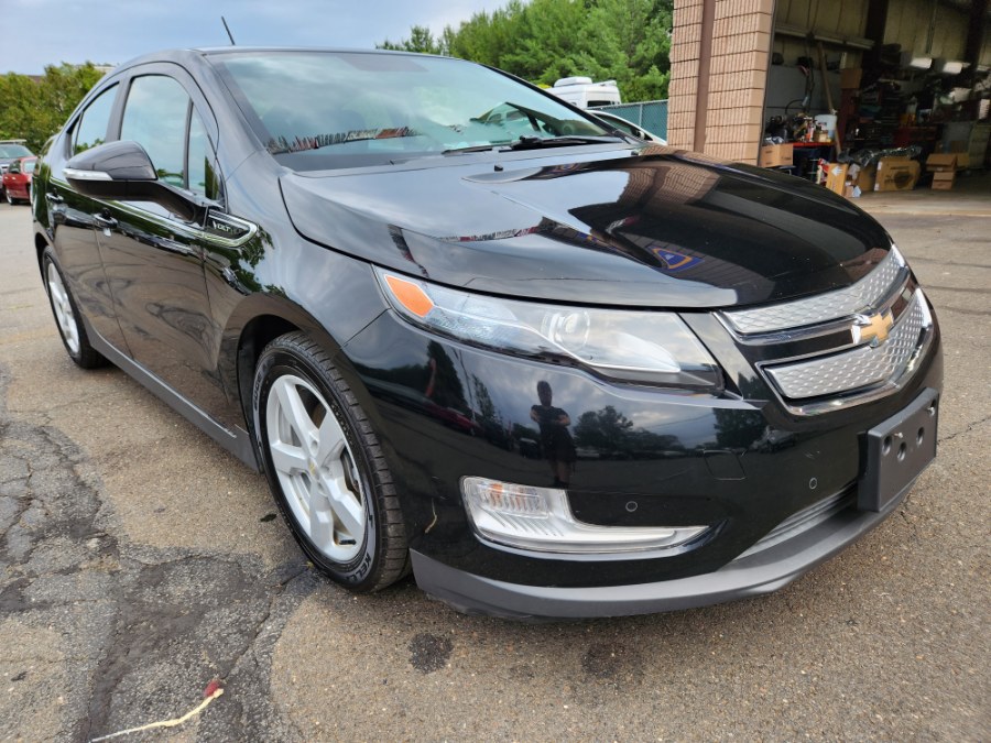 2015 Chevrolet Volt 5dr HB, available for sale in Bristol, Connecticut | Dealmax Motors LLC. Bristol, Connecticut 2015 Chevrolet Volt 5dr HB, available for sale in Bristol, Connecticut | Dealmax Motors LLC. Bristol, Connecticut