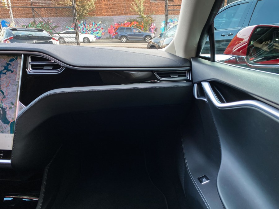 Used Tesla Model S 4dr Sdn RWD 85 kWh Battery 2015 | RT Auto Center LLC. Newark, New Jersey Used Tesla Model S 4dr Sdn RWD 85 kWh Battery 2015 | RT Auto Center LLC. Newark, New Jersey