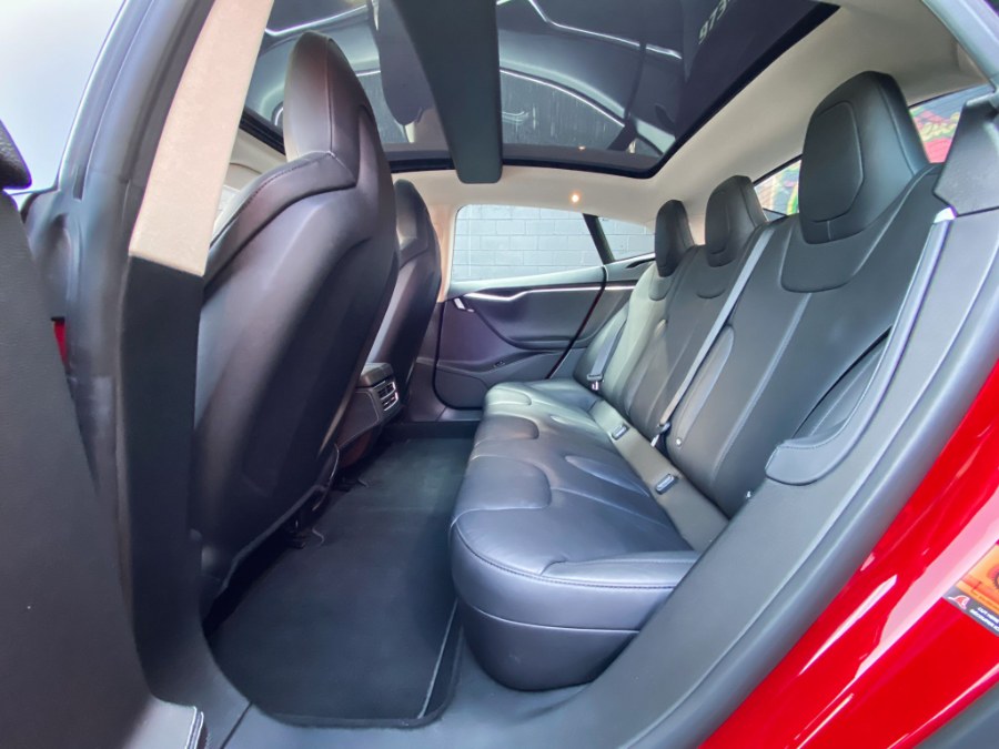Used Tesla Model S 4dr Sdn RWD 85 kWh Battery 2015 | RT Auto Center LLC. Newark, New Jersey Used Tesla Model S 4dr Sdn RWD 85 kWh Battery 2015 | RT Auto Center LLC. Newark, New Jersey
