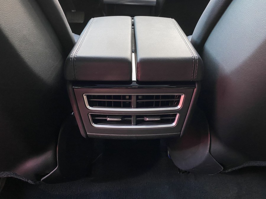 Used Tesla Model S 4dr Sdn RWD 85 kWh Battery 2015 | RT Auto Center LLC. Newark, New Jersey Used Tesla Model S 4dr Sdn RWD 85 kWh Battery 2015 | RT Auto Center LLC. Newark, New Jersey